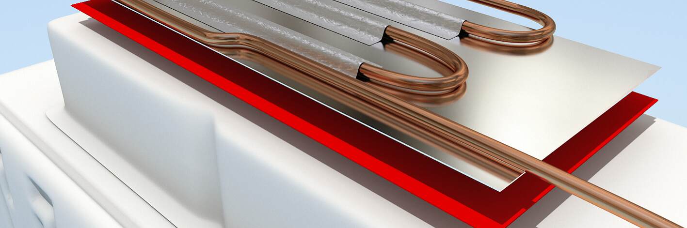 蒸發(fā)器托盤將直接粘接到 PS 外殼背面