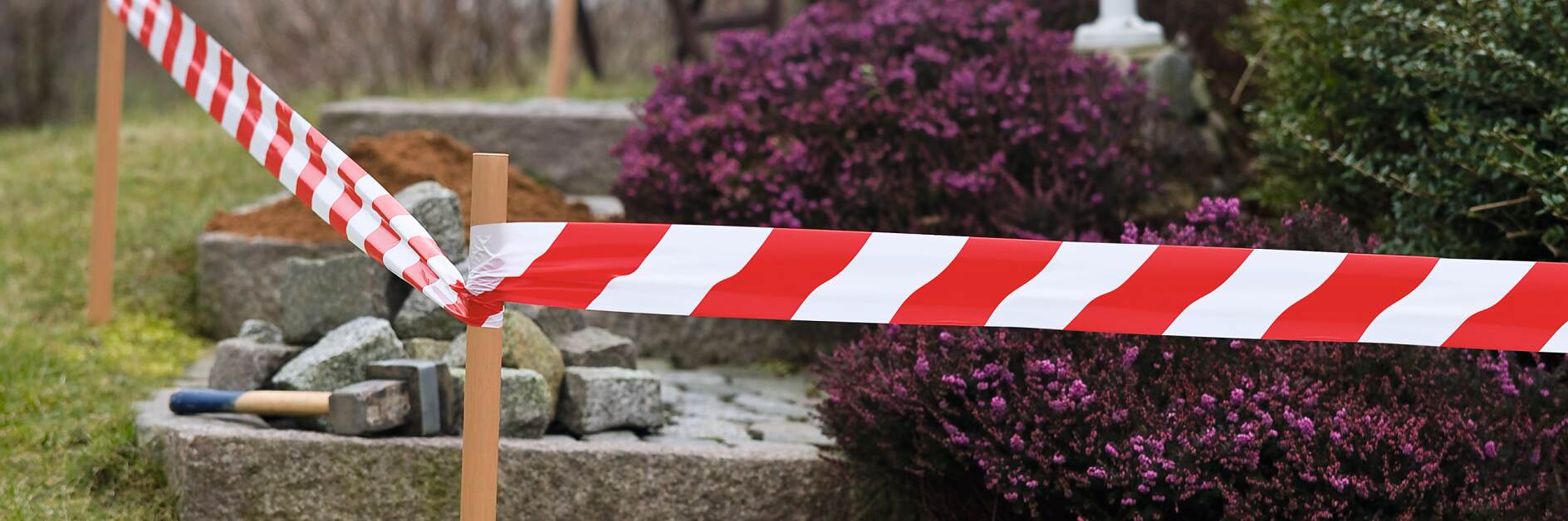 用我們的遮蔽膠帶警告其他人存在危險