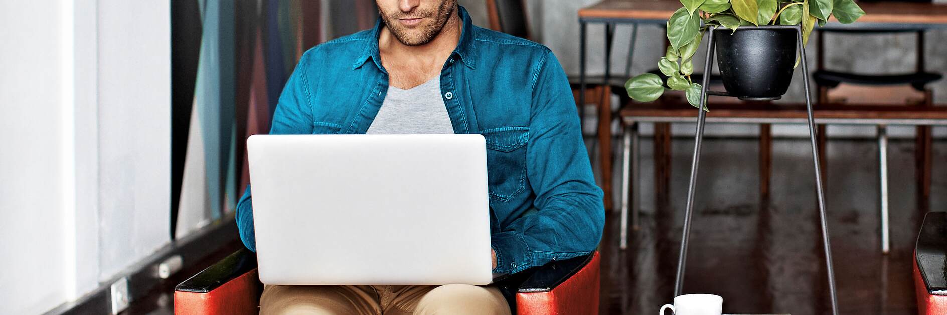 在德莎支持區域找到各種常見問題和“如何去做”的視頻。