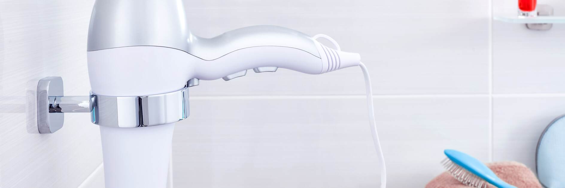 為您的吹風機及發型造型工具提供了優雅的支架。